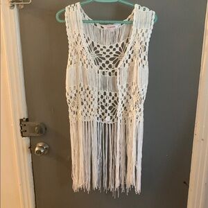 White Crochet Fringe Vest vintage le Grenier